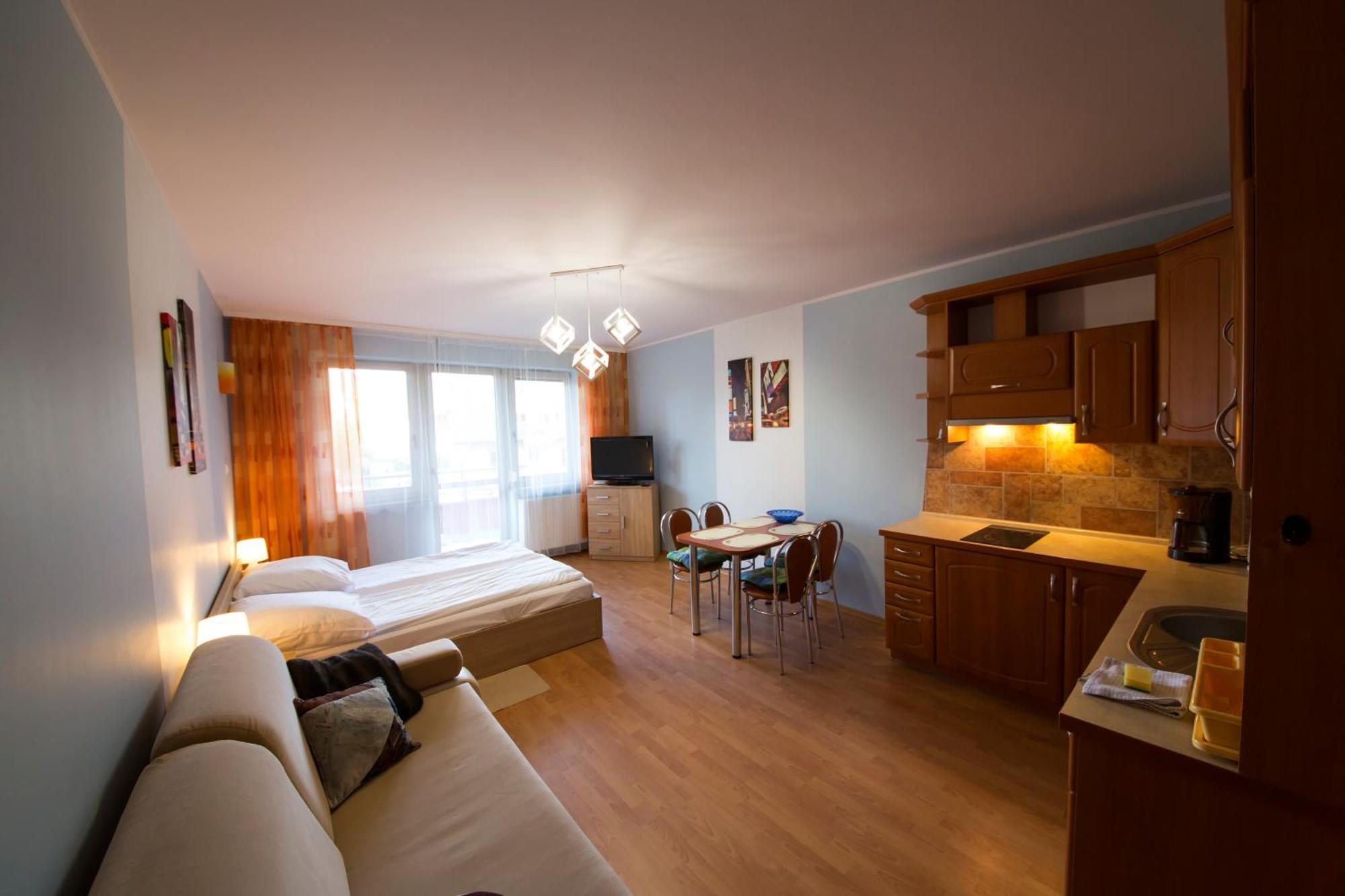 Wyspa Uznam - Apartamenty Zdrojowa ชวีโนวิชแจ ห้อง รูปภาพ